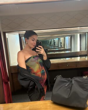 Sofia Mota Instagram - - a sentir-se fofa ultimamente 🙂‍↔️