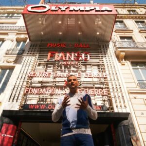 Sofiane Zermani Instagram - 🚨ÉPISODE HORS-SÉRIE #RentreDansLeCercle ⭕ AU PROFIT DE LA @fondationabbepierre ET DU COMBAT, QUI DOIT ÊTRE LE NÔTRE, CONTRE LE MAL-LOGEMENT 💪🏼🙏🏼

RDV CE VENDREDI 23 AVRIL 
🔥🔥🔥🔥

MERCI LES AMI(E)S @camillelellouche @zahonline @ronisia_mds @taycofficiel @hatikyo @napsofficiel POUR VOTRE TEMPS ET VOTRE GÉNÉROSITÉ 🙏🏼

MERCI AUX ÉQUIPES, AUX INVITÉS @hediacharni @fredmusaofficiel ET À @olympiahall 🙏🏼
——
@fondationabbepierre 🙏🏼
@christopherobertfap1
@sandrinerunser
@ecoledemaquillage_avant_scene @asma_abid_maquilleuse 
@livenationfr 
@agenceimpr @nicolashoyet 
@rentredanslecercle ⭕
@alleyezonit_unltd 
@affranchis.music 🚬