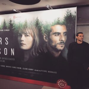Sofiane Zermani Instagram - Un boulot sérieux 🙏🏼 

Merci @seriesmania & @fiffribourg 🔥 

#HorsSaison TEAM ♥️ 
@pierre_monnard 
@marinahandsofficial 
@angladejeanhugues 
@cyril.metzger 
@annapierizuercher 
@philippe_gray 
@maximiliaan 

Écrit par @ruimix_ & @sarahfarkas_ 💫 

Produit par @gaumont_ & @akkafilms pour @francetelevisions 🇫🇷 & @radiotelevisionsuisse 🇨🇭 
 
@gregory_weill 
@nicolashoyet 
@daphneoudaph 
@christellegraillot 
@jamilaouzahir 
@c_chanut 
@hermes 
@patekphilippe