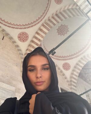 Sola Instagram - Capadoccia x istanbul🇹🇷🏜️