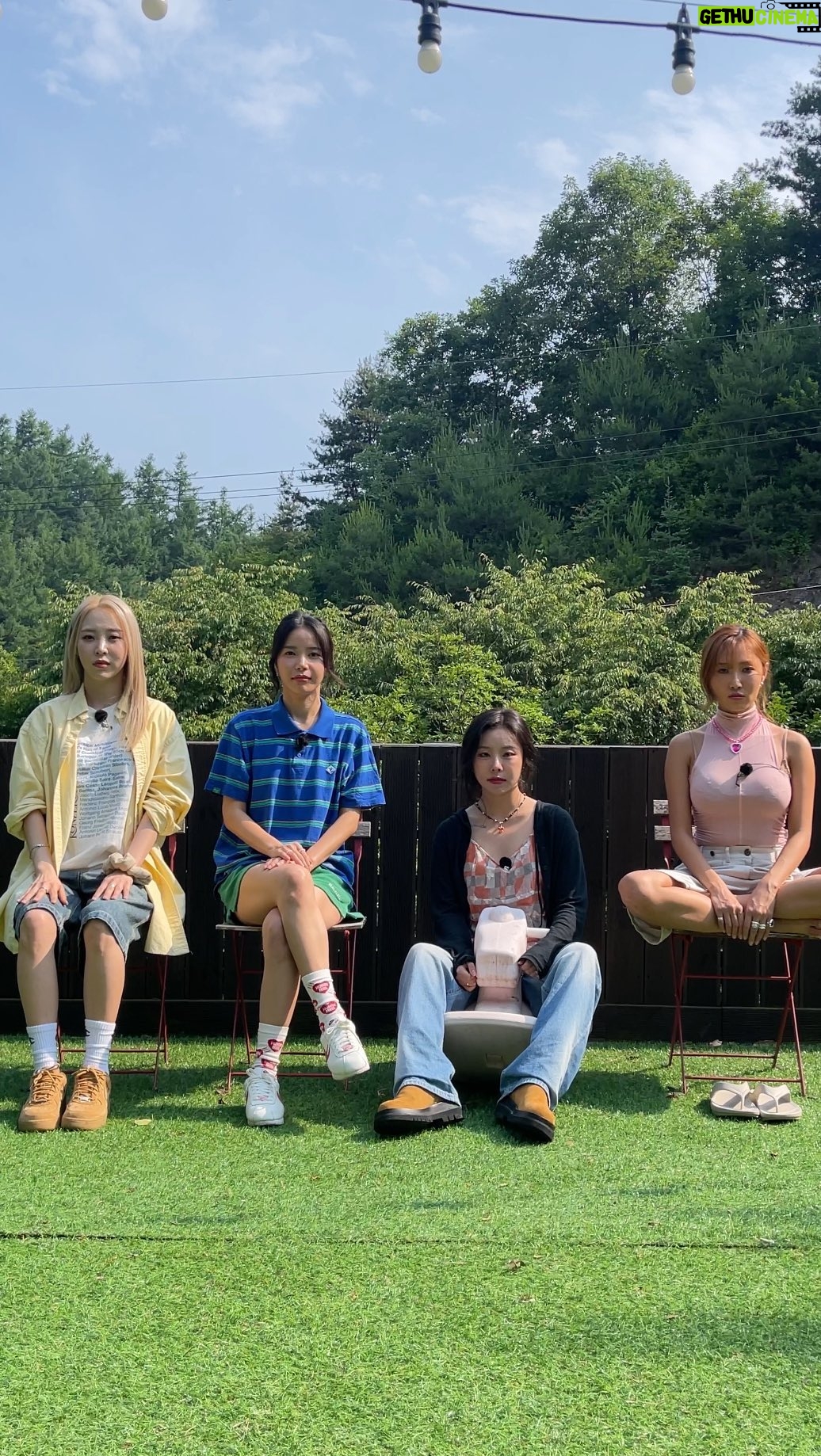 Solar - 689.4K Likes - 🐶🐶🐶🐶