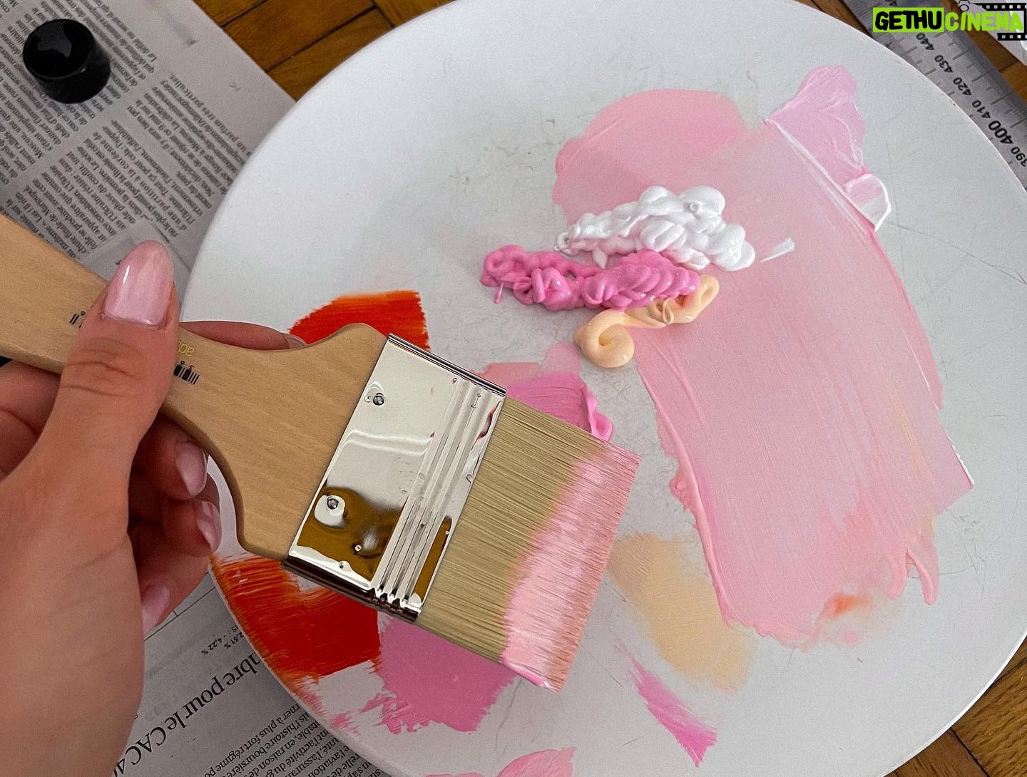Solène Fouquez - 431 Likes - Concetto spaziale, Attese
Mon hommage à Lucio Fontana 👩🏼🎨
#art #artist #artwork #painting