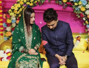 Somi Khan Instagram - The beginning of a beautiful forever 💛💚 
02:03:24 
.
.
.

#haldiceremony #adilkhandurrani #somiadilkhan #adilkidulhan❤️❤️