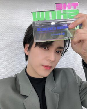 Son Dong-woon Instagram - The Show!💡🎉