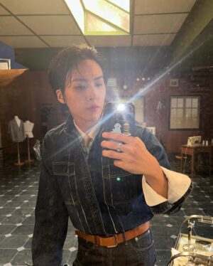 Son Dong-woon Instagram - 생일 축하해주셔서 정말 감사합니다🎉 오늘 하루 최고로 따뜻하고 행복하게 보내세요😊😍