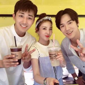 Son Ho-jun Instagram - 진짜진짜 너무너무 더운날씨에 와주셔서 많은분들께 진심으로 감사하고 또 이렇게 더운날에 해서 너무너무 죄송해요 ㅠㅠ 
함께 동참해주셔서 정말 감사합니다^^