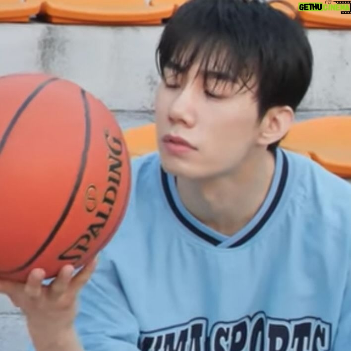 Son Woo-hyeon - 52.6K Likes - -
2024甲辰年
복 많이 받으세요🙋🏻♂️