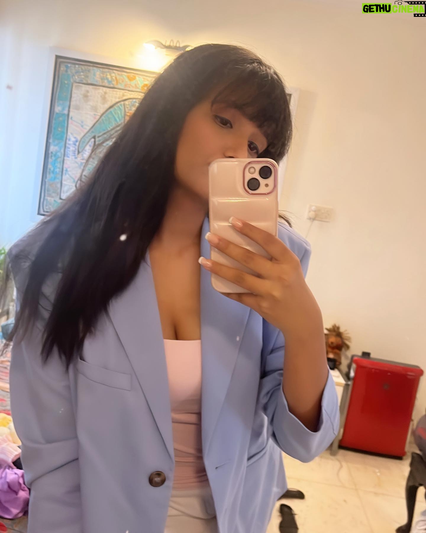 Sonali Sudan - 416 Likes - Mirror Selfie Dump 🤳