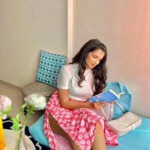 Sonali Sudan Instagram - Kahani sunoge ? 📖