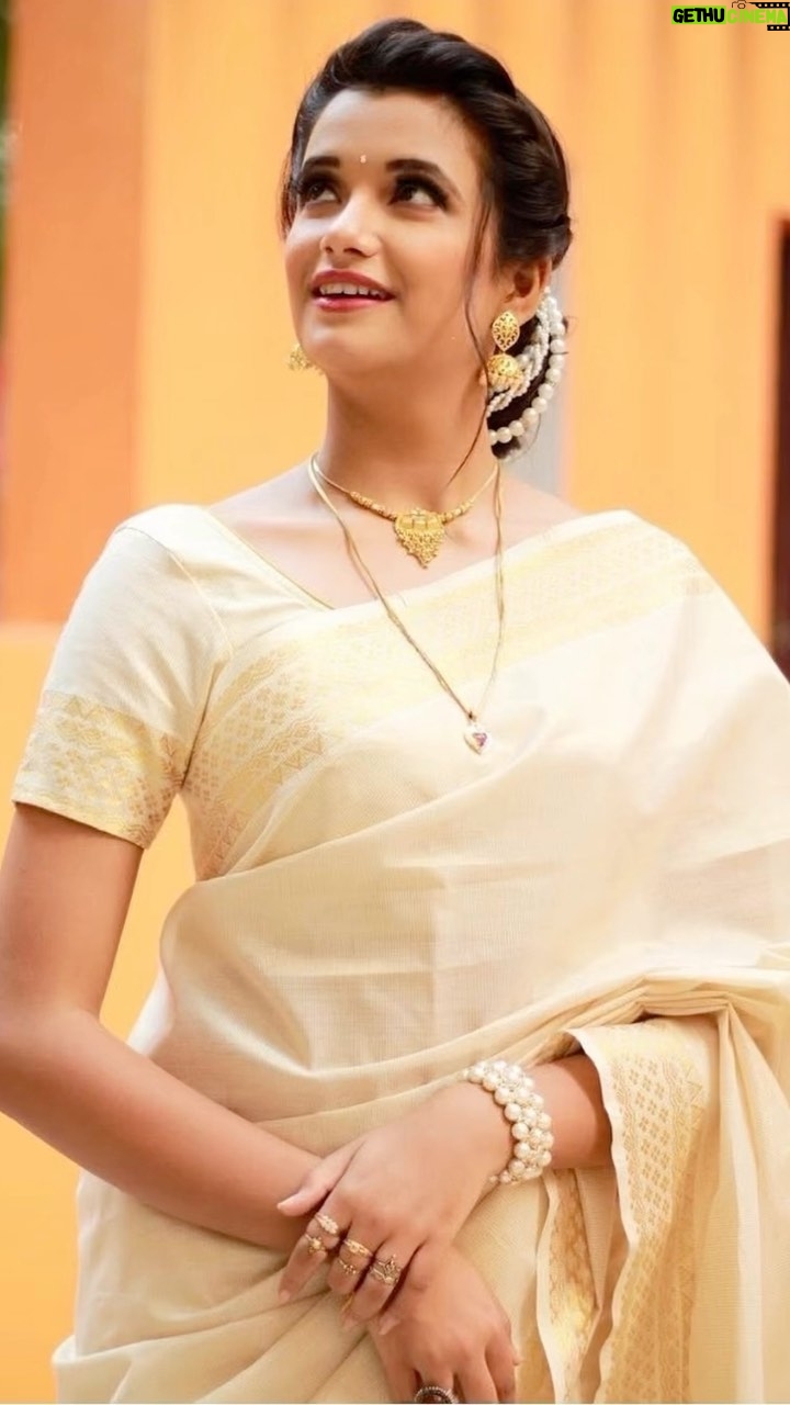 Sonali Sudan - 523 Likes - Yes But Traditional >>
#indianwear #traditional #trend #indiantrend