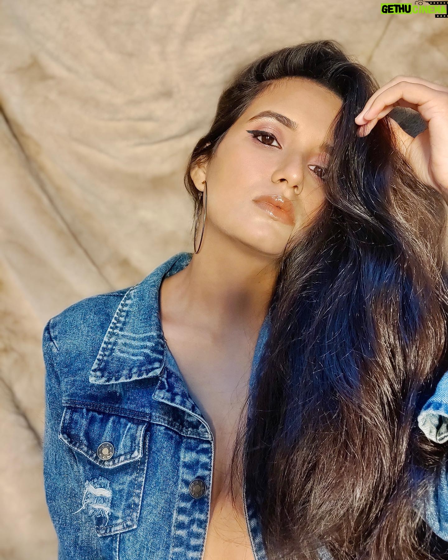 Sonali Sudan - 640 Likes - More than enough ..