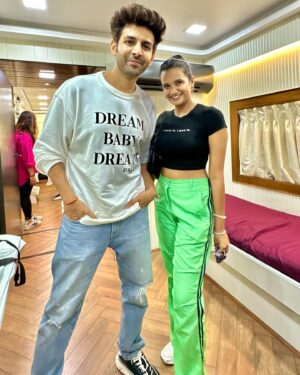 Sonali Sudan Instagram - K 🫶🏻

A film with a message. Every girl & their families should go & watch #satyapremkikatha 

#kartikaaryan #kiaraadvani #gujjupataka #sajidnadiadwala