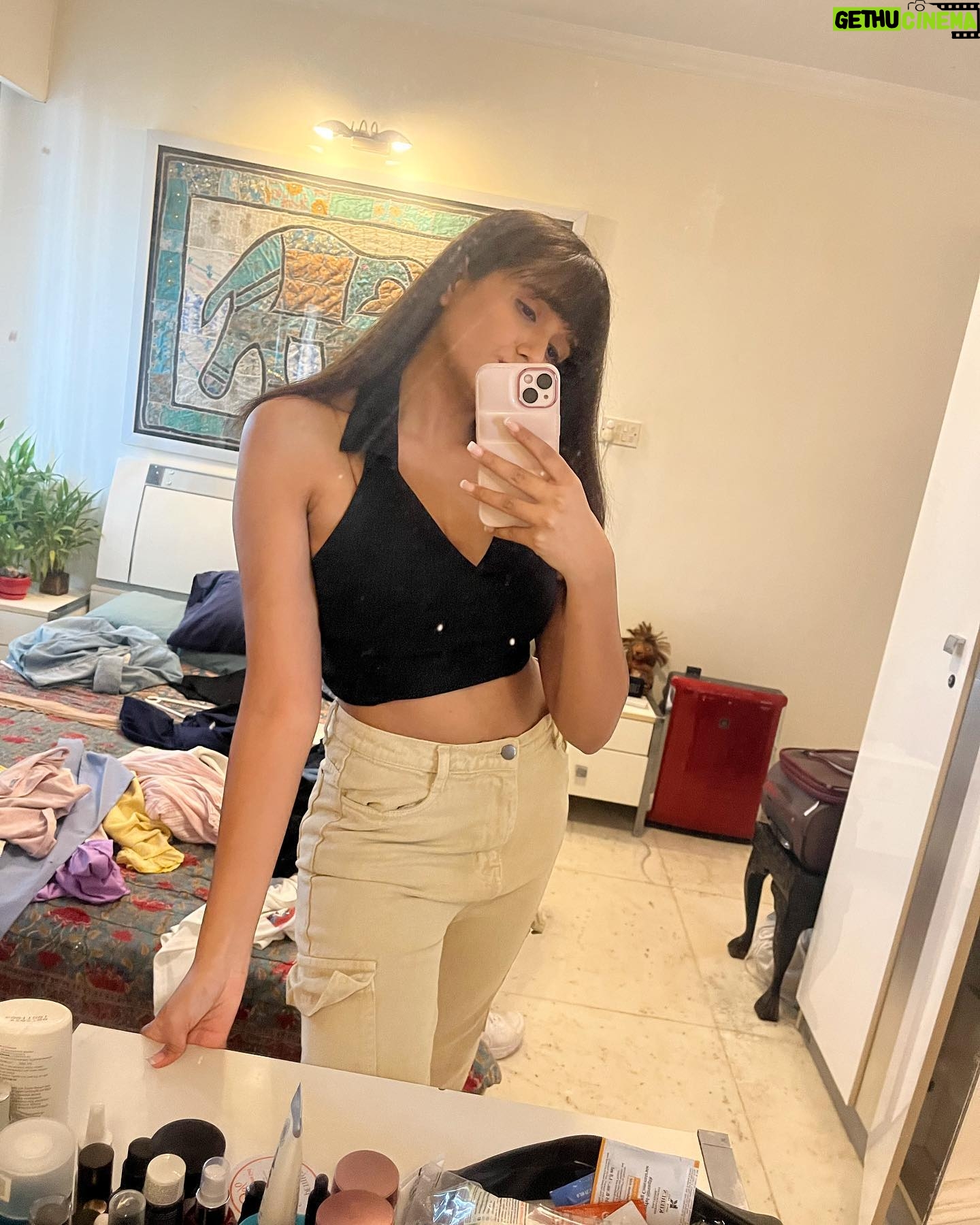 Sonali Sudan - 416 Likes - Mirror Selfie Dump 🤳