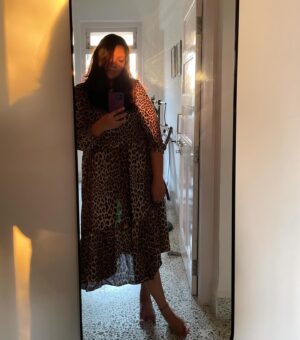 Sonam Nair Instagram - A very useful mirror ⚡️