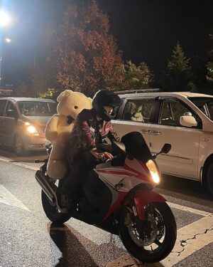 Song Geon-hee Instagram - 🧸.zip
