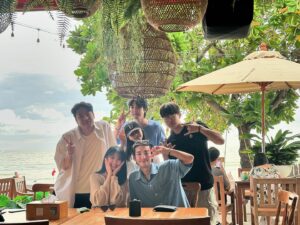 Song Ji-ho Instagram - 네버엔딩🇹🇭 #선재업고튀어 
건희야 어디갔어😅?