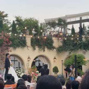 Song Ji-ho Instagram - 사랑하는 기리형 그리고 형수님 결혼 진심으로 축하드립니다💛
두분 앞날에 축복만 가득하길 진심으로 빕니다🎊