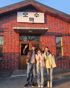 Actor Song Ji-ho HD Instagram Photos and Wallpapers May 2024