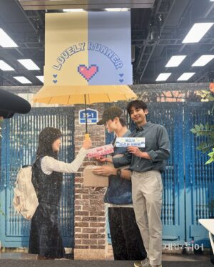 Song Ji-ho Instagram - 현주와 아쉬운 마음에 #선재업고튀어 팝업 마지막 날😂
@the_hyundai