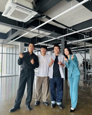 Song Seung-heon Instagram - Demian Lee? 😎 

#플레이어2
#player2
#tving 

#tvN
#플레이어2_꾼들의전쟁
#ThePlayer2_MasterofSwindlers

@tvn_drama
@tving.official