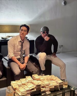 Song Seung-heon Instagram - 🔥🔥🔥

#플레이어2
#player2
#tving 
#tvN
#플레이어2_꾼들의전쟁
#ThePlayer2_MasterofSwindlers

@tvn_drama
@tving.official