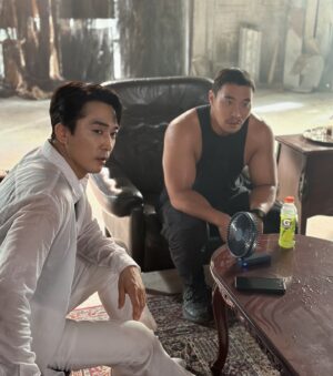 Song Seung-heon Instagram - It’s so hot🔥🔥🔥🔥🔥

#플레이어2
#player2
#tving 
#tvN
#플레이어2_꾼들의전쟁
#ThePlayer2_MasterofSwindlers

@tvn_drama
@tving.official