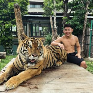 Song Yadong Instagram - 🐯🐯🙈🙈🇹🇭🇹🇭