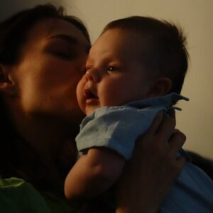 Sophie Auster Instagram - My first Mother’s Day as a mom without my Dad. 

Photo by @spencerostrander