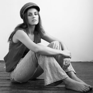 Sophie Auster Instagram - Thinking about writing new songs…

📷 by @spencerostrander