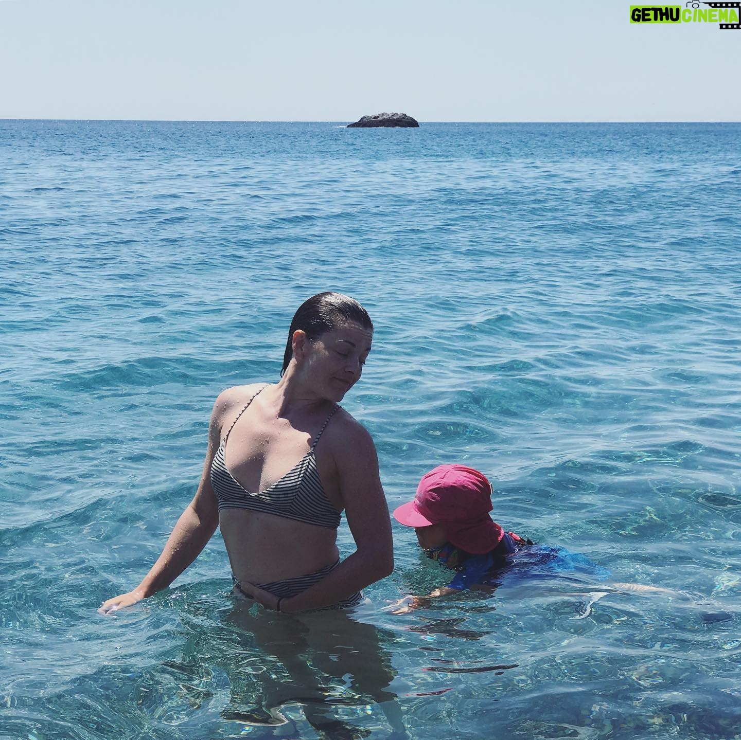Sophie Cadieux - 388 Likes - Krios. Presque plage secrète. 🇬🇷