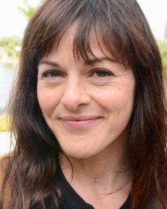 Actress Sophie Cadieux HD Instagram Photos and Wallpapers August 2021