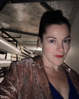 Sophie Cadieux Instagram - 2023.1
byemerci
Arts vivants, créations, aventures cinématographiques, sketches délicieux,vibrances constantes, privilège de me frotter à des humains qui partagent l’espoir, l’intelligence.