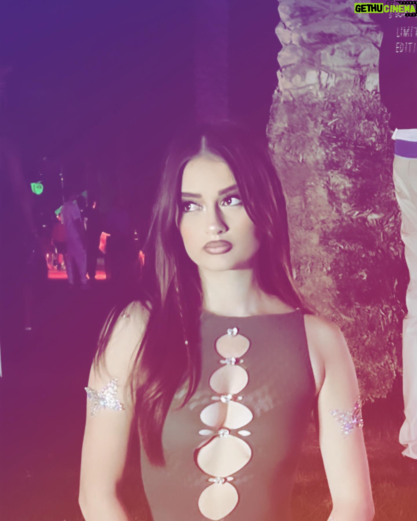 Sophie Fergi - 3 Likes - Day 2 ✨🩷 #coachella