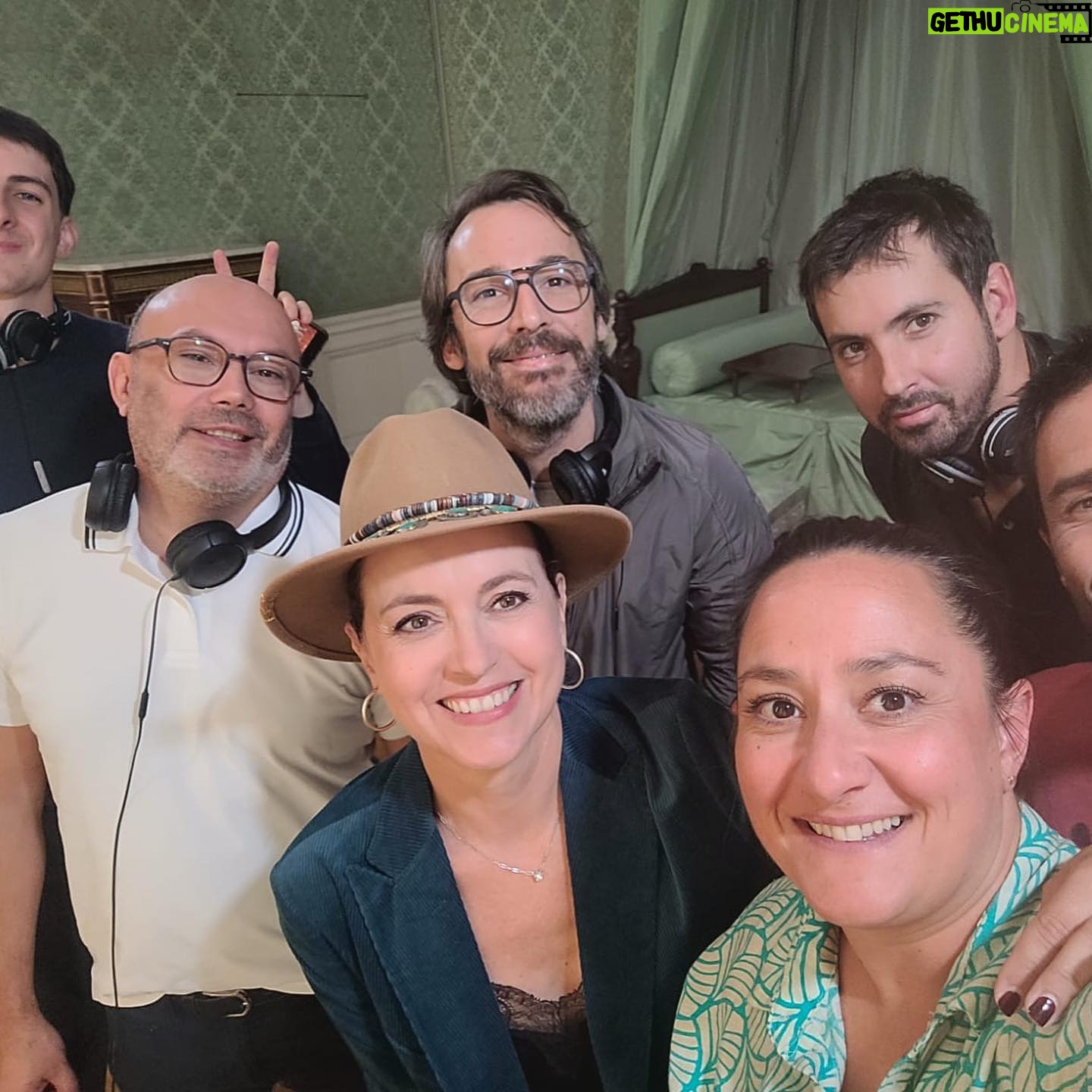 Sophie Jovillard - 1.3K Likes - Les Trésors de Marie Antoinette à Versailles c’est à découvrir ce soir sur #france5 @france.tv
Un documentaire passionnant réalisé par @flotroq ✨
@fredlusa @martange_production @flotroq @chauveauestelle @rezp22 @magaly_make_up 🙏🏻Geoffray Thomassin David Sandras Valentin Bernard
@chateauversailles #marieantoinette #tresors #documentaire #tv