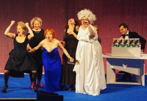 Sophie Willan Instagram - This shot sums it up! I can hear Lorraine shouting “Come onnn!”. And I shaked my tits so much I nearly lost one! What a fabulous night with fabulous women!