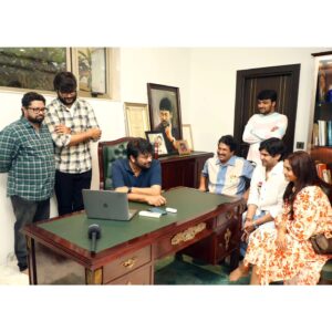 Sree Vishnu Instagram - Beyond blessed to have you launch our Trailer sir MEGASTAR @chiranjeevikonidela 🤗

Forever indebted to you for taking out your time for us 🙏🏻

- (Trailer link in bio) 

#Samajavaragamana In cinemas from June 29 ✨

In @linenbloomofficial 
Stylist @vid_vidya