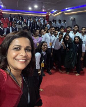 Sreeja Shyam Instagram - At @cnctvm , inaugurating their media fest @mediatrix.cnc ! 
Thanks to the wonderful students and their awesome teachers of CNC who made me feel right at home ❤️