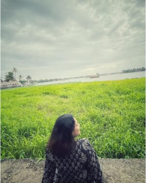 Sreeja Shyam Instagram - ഓർമകളുടെ ആൽബത്തിലേക്ക് ഒരോണക്കാലം കൂടി! 
#onam #memories