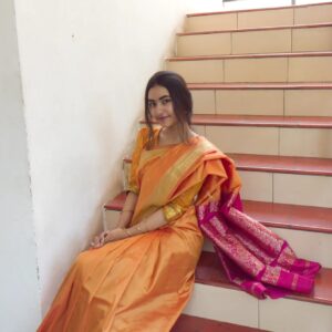Sri Devi Instagram - கண்ணோக்கி நேராய் பார்க்கும்  கணம்✨

#coimbatore  #fyp