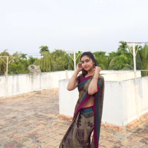 Sri Devi Instagram - உனக்காய் என் குறைகள்
தோற்கிறேன் 🤍

#coimbatore #fyp