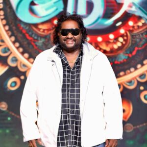 Srikanth Deva Instagram - 🌾 Wishing everyone a Happy Pongal. May this occasion is filled with love and prosperity ❤️

📸: @poovarasanphotography 

Appa and I am happy to be a part of @Vijaytelevision ‘s Uzhavar Dhinam Celebration ☺️

🤩“Nerukku Ner” - A fun filled 🎼musical war between me and my father 🕺🏻

🙌🏻We are coming to set the stage on fire 🔥 and share the joyous moments with you all ✨

Mark your calendars 🗓️ on January 16. 
Set up your alarm ⏰ for 2:30 p.m. 

Let’s sing 🎤 and laugh together 🥰

#Deva 
#thenisaithendraldeva 
#vijaytelivision 
#HappyPongal
#Nerukkuner
#srikanthdeva #srikanthdevamusic #srikanthdevamusical #srikanthdevasongs #srikanthdevafans #srikanthdevahits
