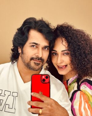 Srinish Aravind Instagram - Mirror, Mirror on the wall.
Who is the coolest of them All?? 😎😎😃