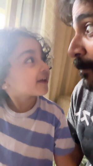 Srinish Aravind Instagram - With Two Mini Versions of Pearle 😂 Happy birthday my pondatti❤️❤️🎊🎉🧿 @pearlemaany