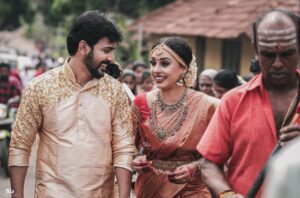 Srinish Aravind Instagram - Our love story continues😍😍❤️🧿 #5yearsweddinganniversary