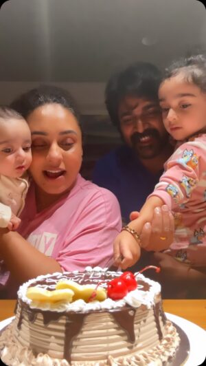 Srinish Aravind Instagram - Our 5th Wedding Anniversary Celebrations in a Nutshell 🥰 Finding Love and being able to share it with Two more tiny humans 😋 is an Absolute Delight. 
.
Special thanks to the staffs of @the.valle.munnar for the wonderful stay and experience. The food just amazing, thanx to their amazing Chef ! 🧑‍🍳