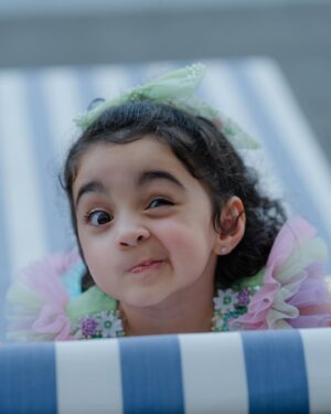 Srinish Aravind Instagram - Nila Turned 3 🥰 our little bundle of Joy celebrating her Birthday !
.
Click @sainu_whiteline @_whiteline_photography_