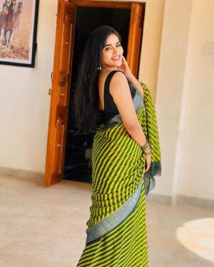Sriya Surendran Instagram - angel energy 🤍✨
.
.
#happy #actor #megha #chellamma #viral #trending #goodtimes #love #tamil #set #sriyasurendran
