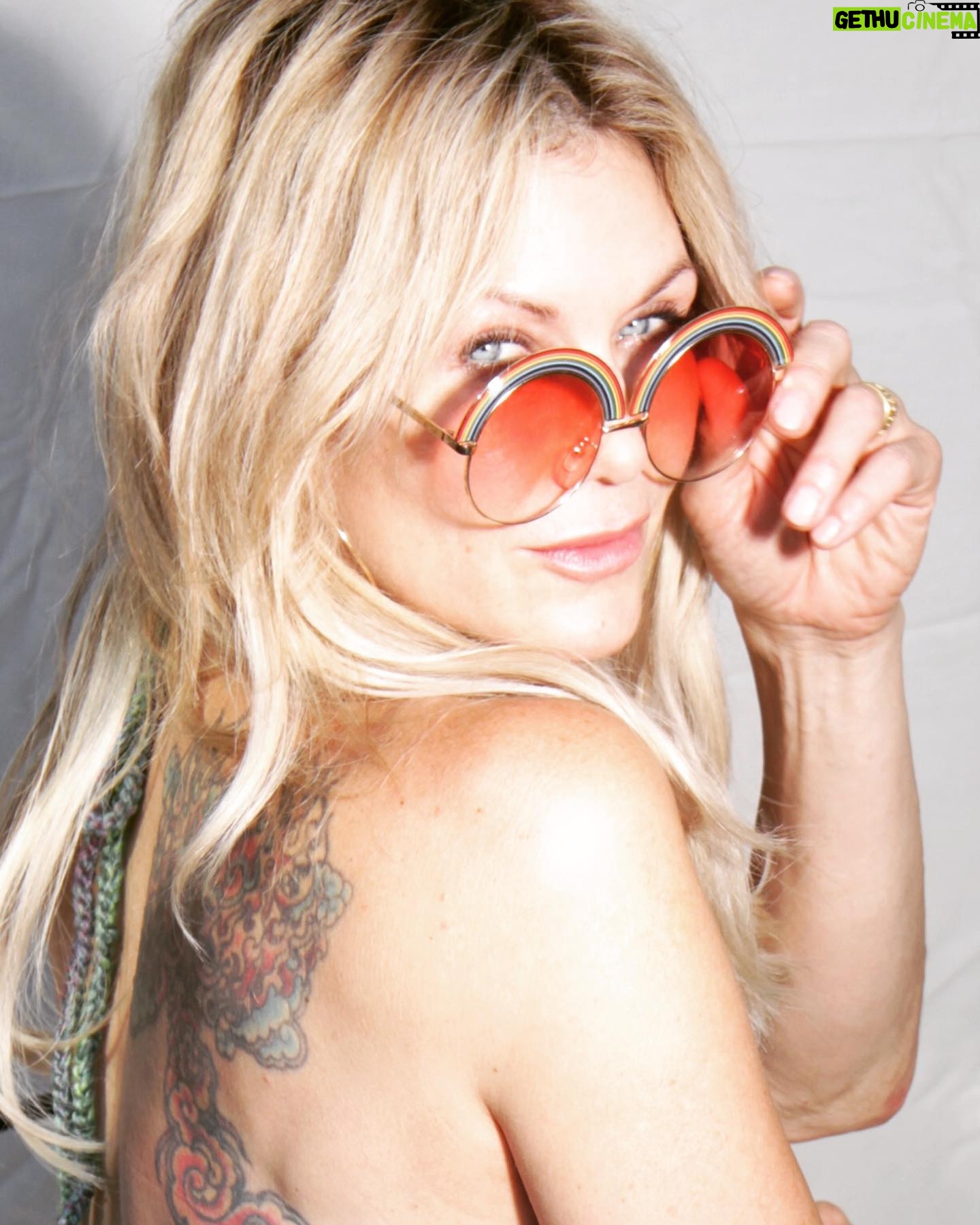 Stacy Haiduk - 1.5K Likes - Look at the world through rainbow colored glasses!!! Groovy!!!!! 🌈 🤗👍❤️🌈 Love&Light!!!!❤️🤘