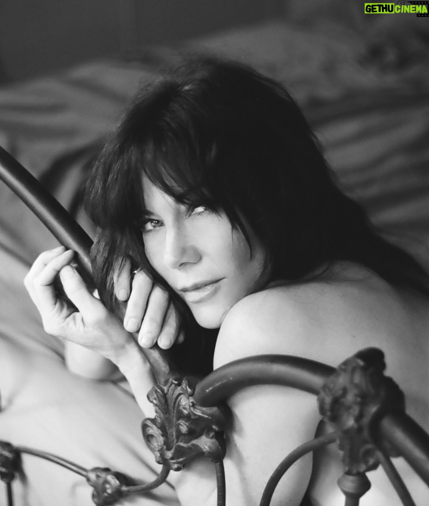 Stacy Haiduk - 1.3K Likes - I see you!💋 Love & Light! Xoxo
New Photo by: @sophia_tatum
Loving yourself, that is the real love story!
#blackandwhitephotography #over50
#loveyourself