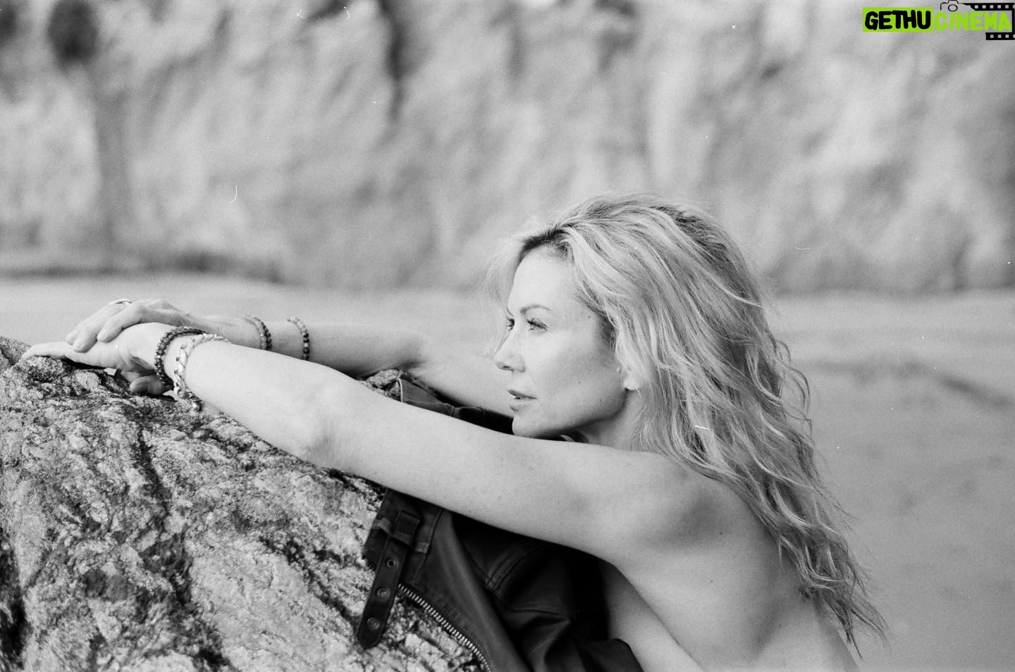 Stacy Haiduk - 1.5K Likes - Own Your Power!👑 Have an amazing Friday! L&L xoxo❤️💋
Photo: by @sophia_tatum
#ownyourpower #friday #loveandlight #filmphotography